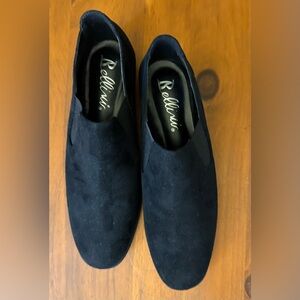 New in box - Bellini Brynn slip on in black